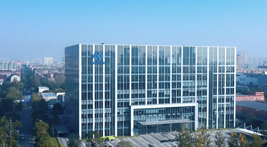j01img01-412.jpg